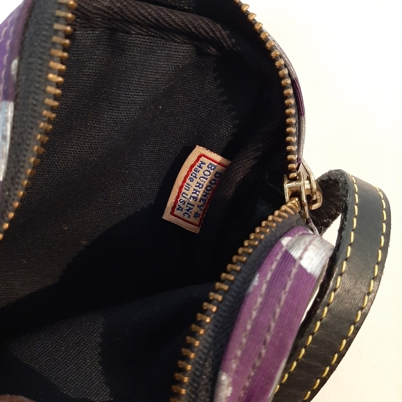 Dooney Bourke Purple Silver Hearts Bag - Picture 12 of 14